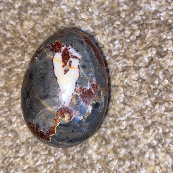 Marble decorative egg with stand - Picture 2 of 6